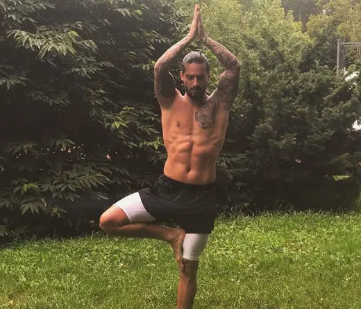 Maluma, Paul McCartney y Shakira son algunos de los msicos que practican Yoga y meditacin para encontrar el equilibrio.